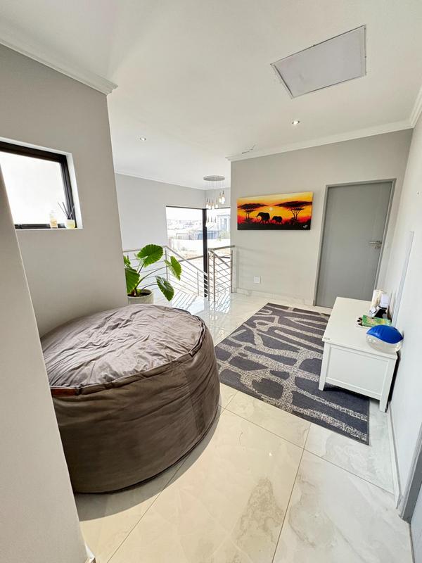 4 Bedroom Property for Sale in Hartbeespoort Rural North West